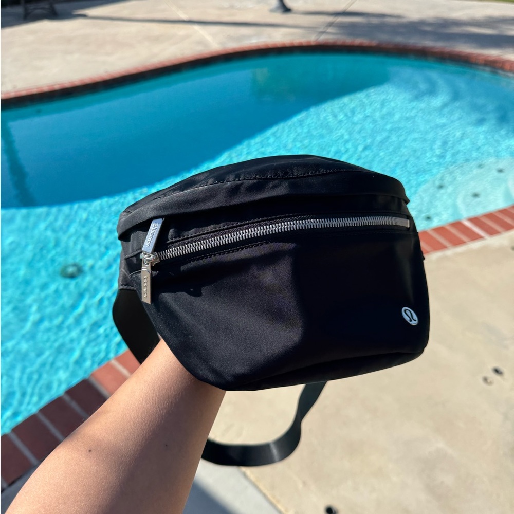Lululemon City Adventurer Belt Bag BLK